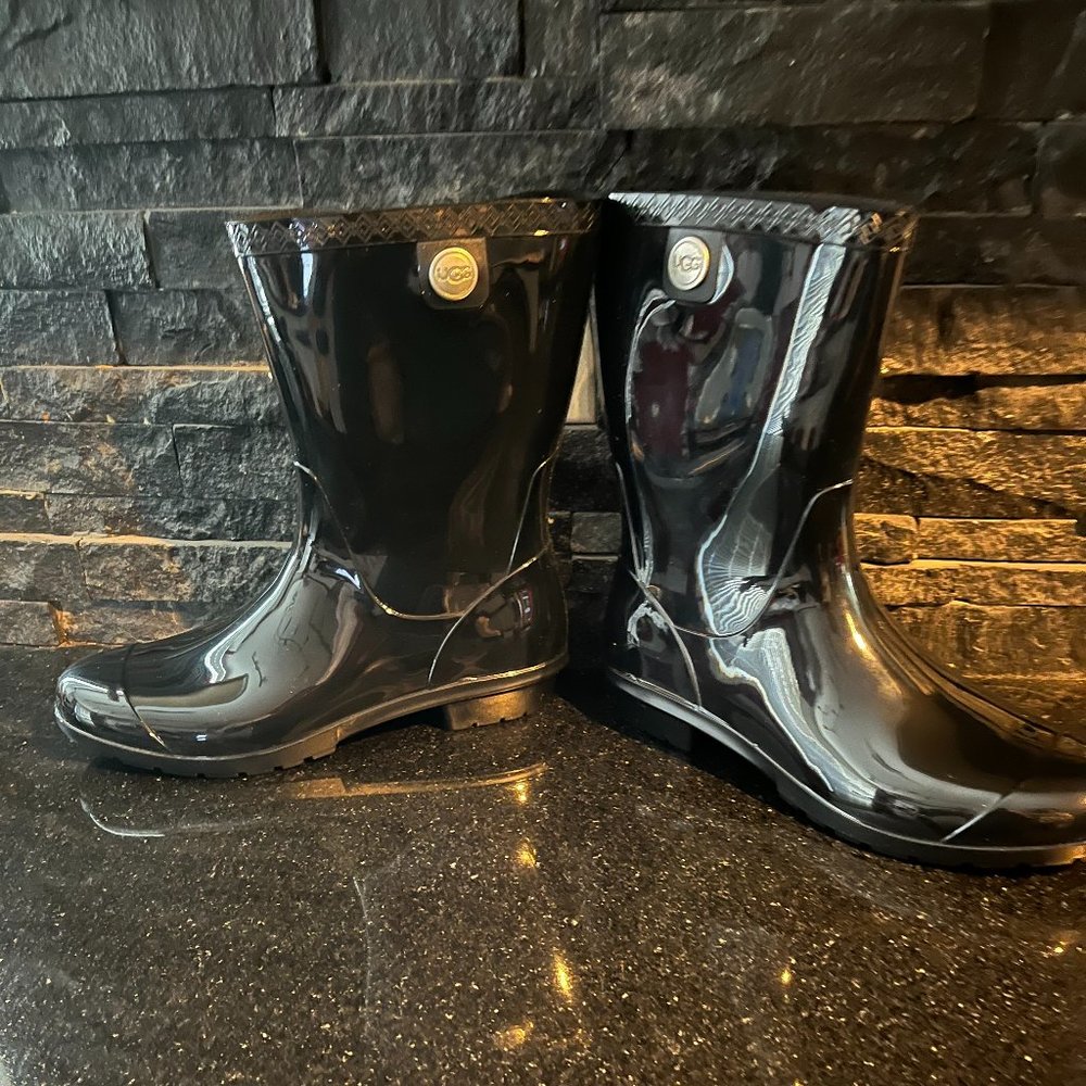 UGG Sienna Waterproof Rubber Black Women's Rainboots size 11